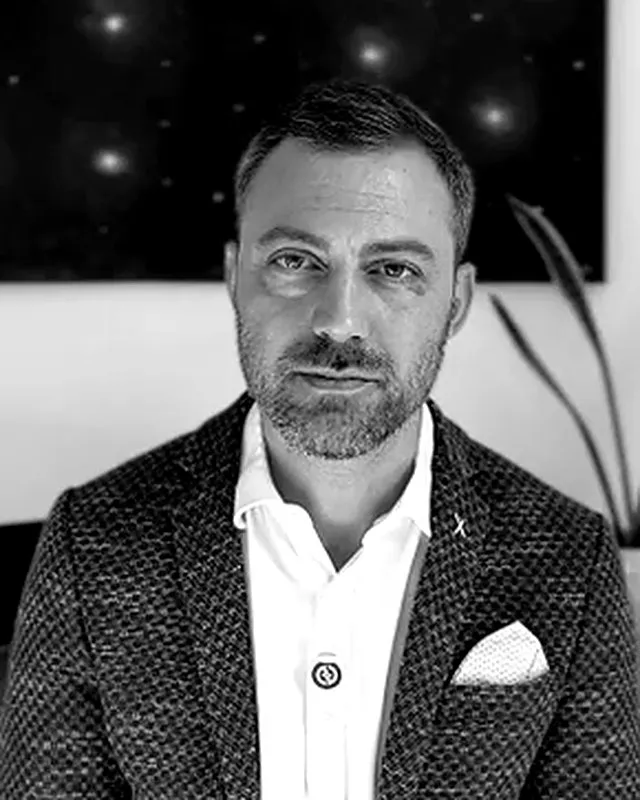 Ritratto di Diego Rizzo, che ti richiama dopo il form
